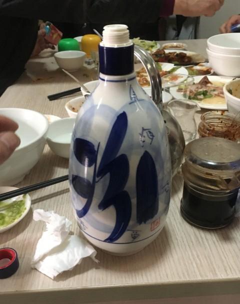 看图猜价格，问广大酒友这酒现在值多少？