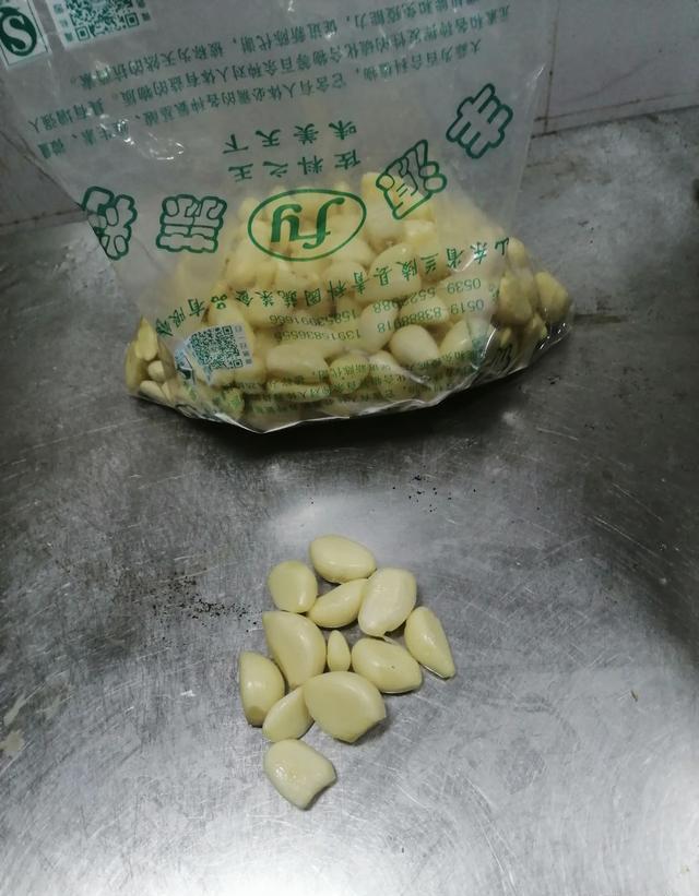 炒菜时加入大蒜到底好不好？