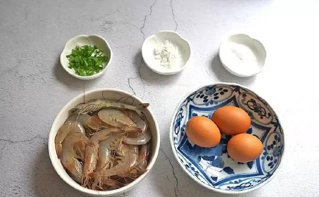 鸡蛋炒虾仁怎么炒才能鲜嫩又好吃？